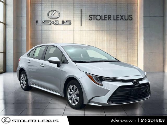 Used 2023 Toyota Corolla LE image 1