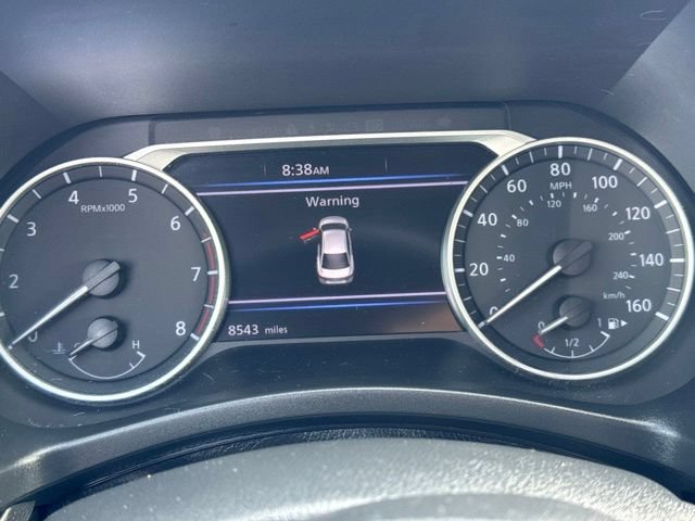 Used 2024 Nissan Sentra SR w/ SR Premium Package FWD image 11