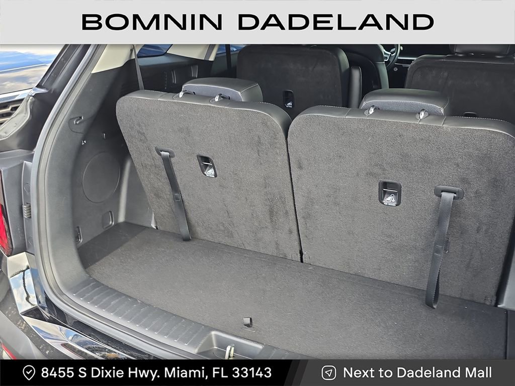 Used 2024 Kia Sorento EX w/ Panoramic Sunroof Package image 9