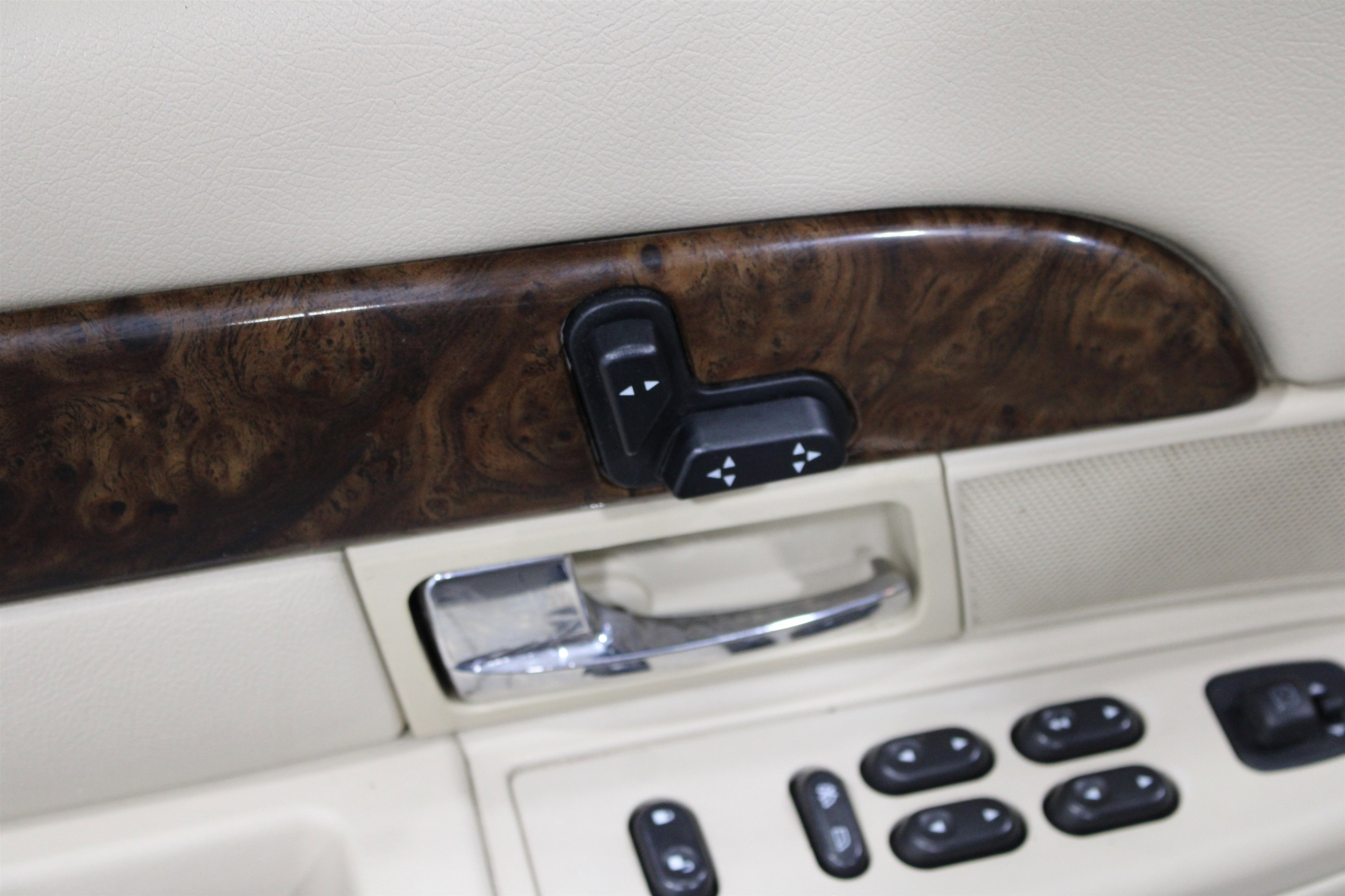 Used 2007 Mercury Grand Marquis LS image 8