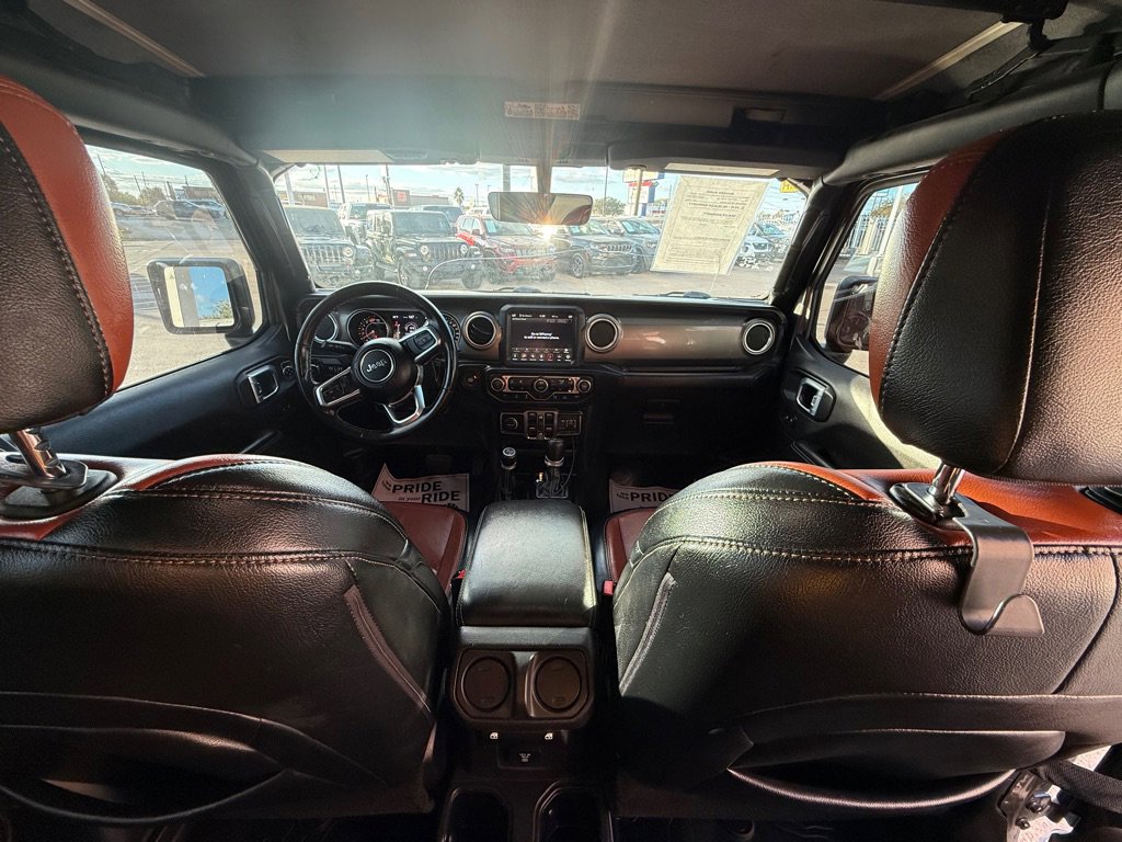 Used 2022 Jeep Wrangler Unlimited Sahara w/ Cold Weather Group image 11