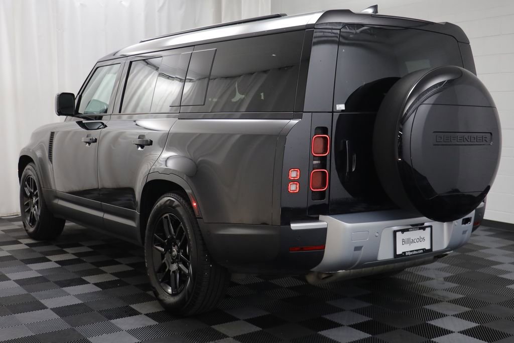 Used 2025 Land Rover Defender 130 S image 17