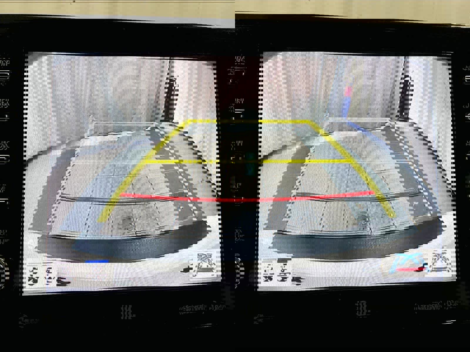 Used 2021 Toyota Camry XSE w/ Navigation Upgrade Package image 19