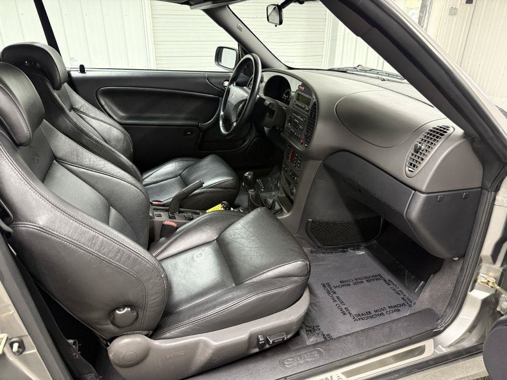 Used 2002 Saab 9-3 Viggen FWD image 29