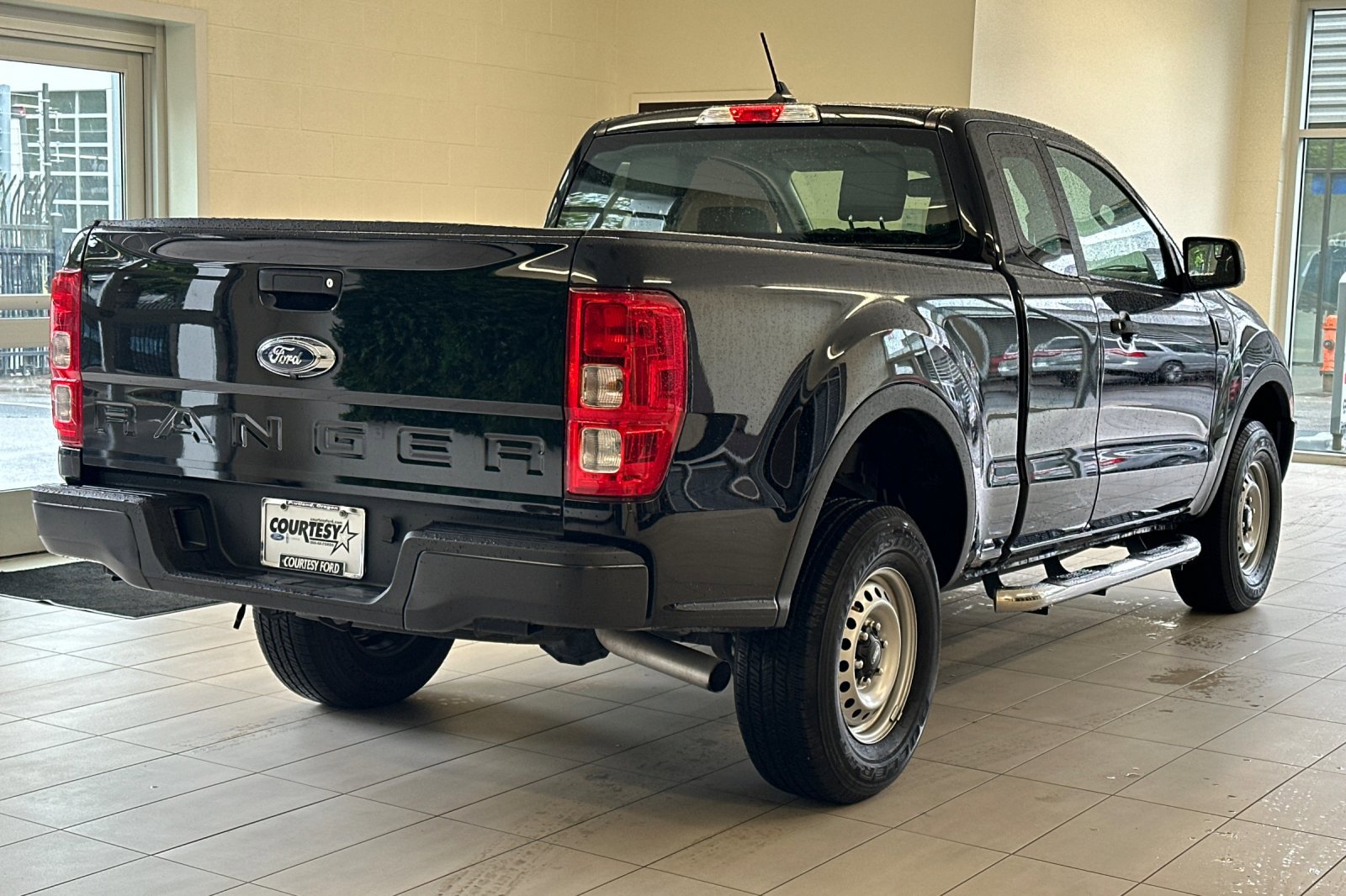 Certified 2022 Ford Ranger XL RWD image 4