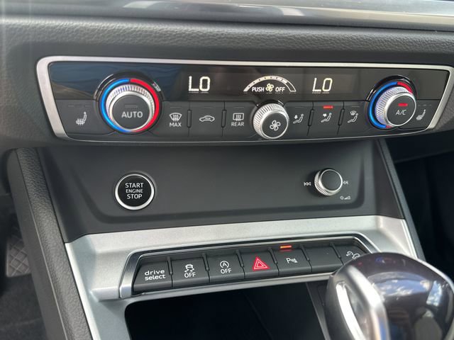 Used 2022 Audi Q3 2.0T Premium w/ Convenience Package AWD/4WD image 30