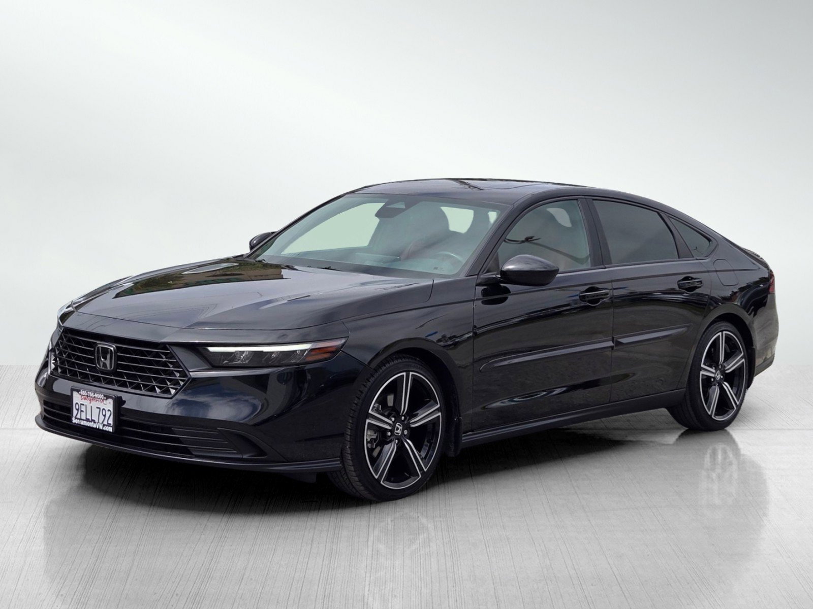 Used 2023 Honda Accord Sport image 8