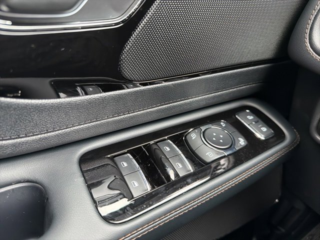 New 2026 Lincoln Aviator AWD image 21