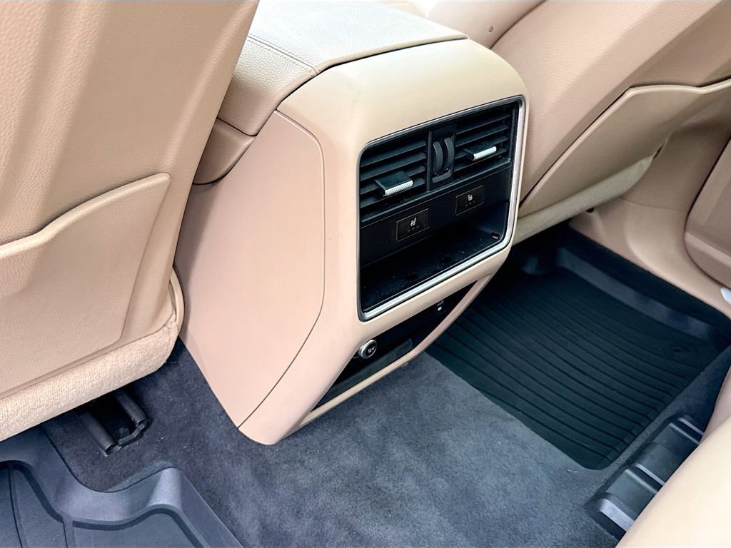 Used 2021 Porsche Cayenne S AWD/4WD image 28