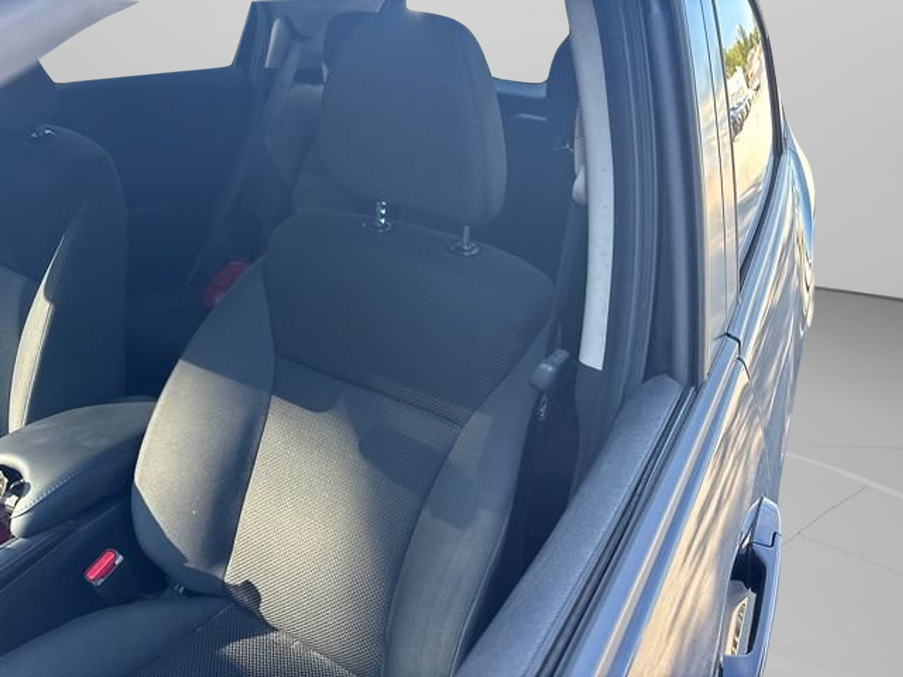 Used 2022 Honda HR-V LX image 14