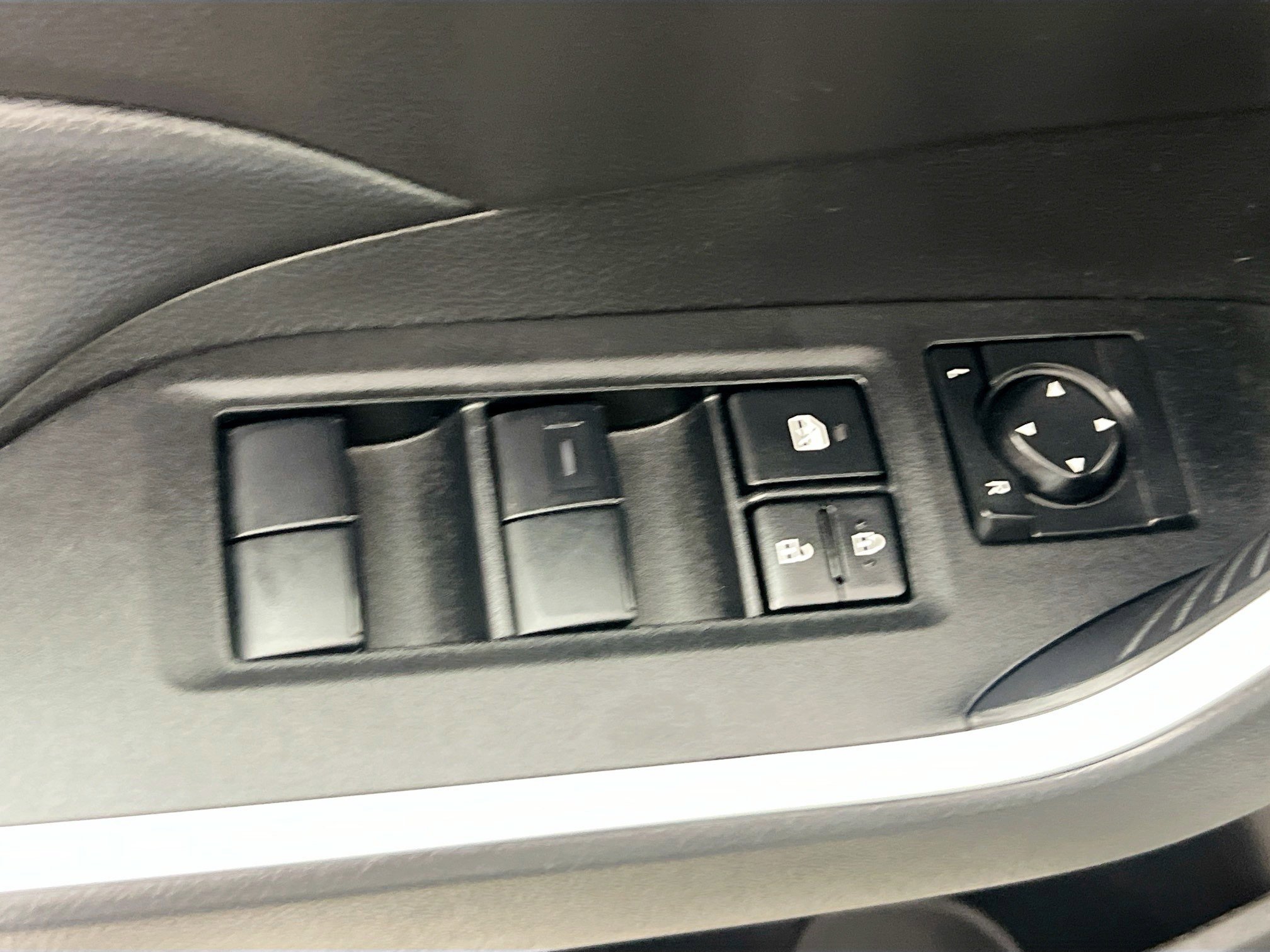 Used 2025 Toyota RAV4 LE image 16