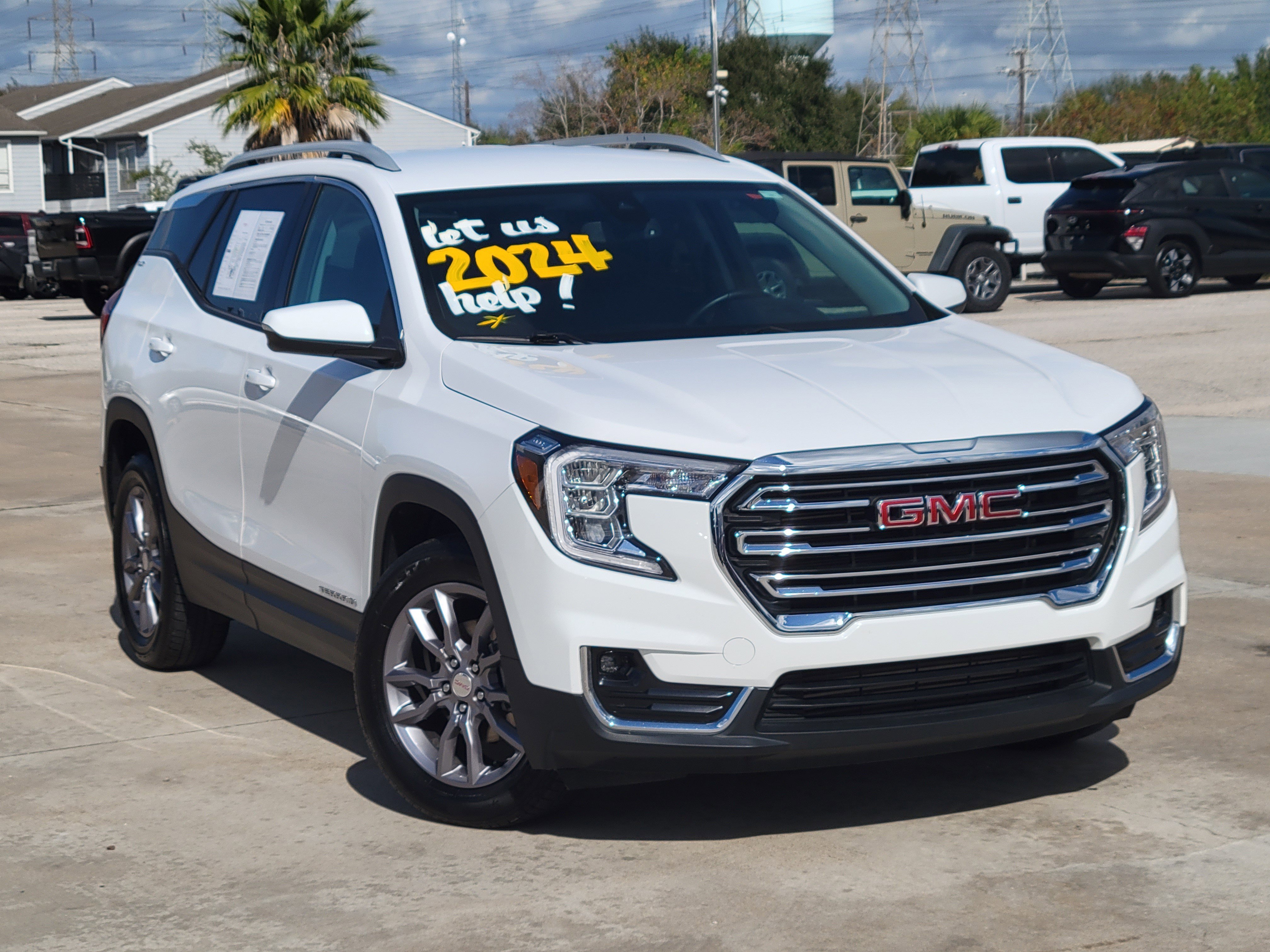 Used 2024 GMC Terrain SLT image 2