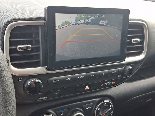 Certified 2022 Hyundai Venue SE FWD image 24