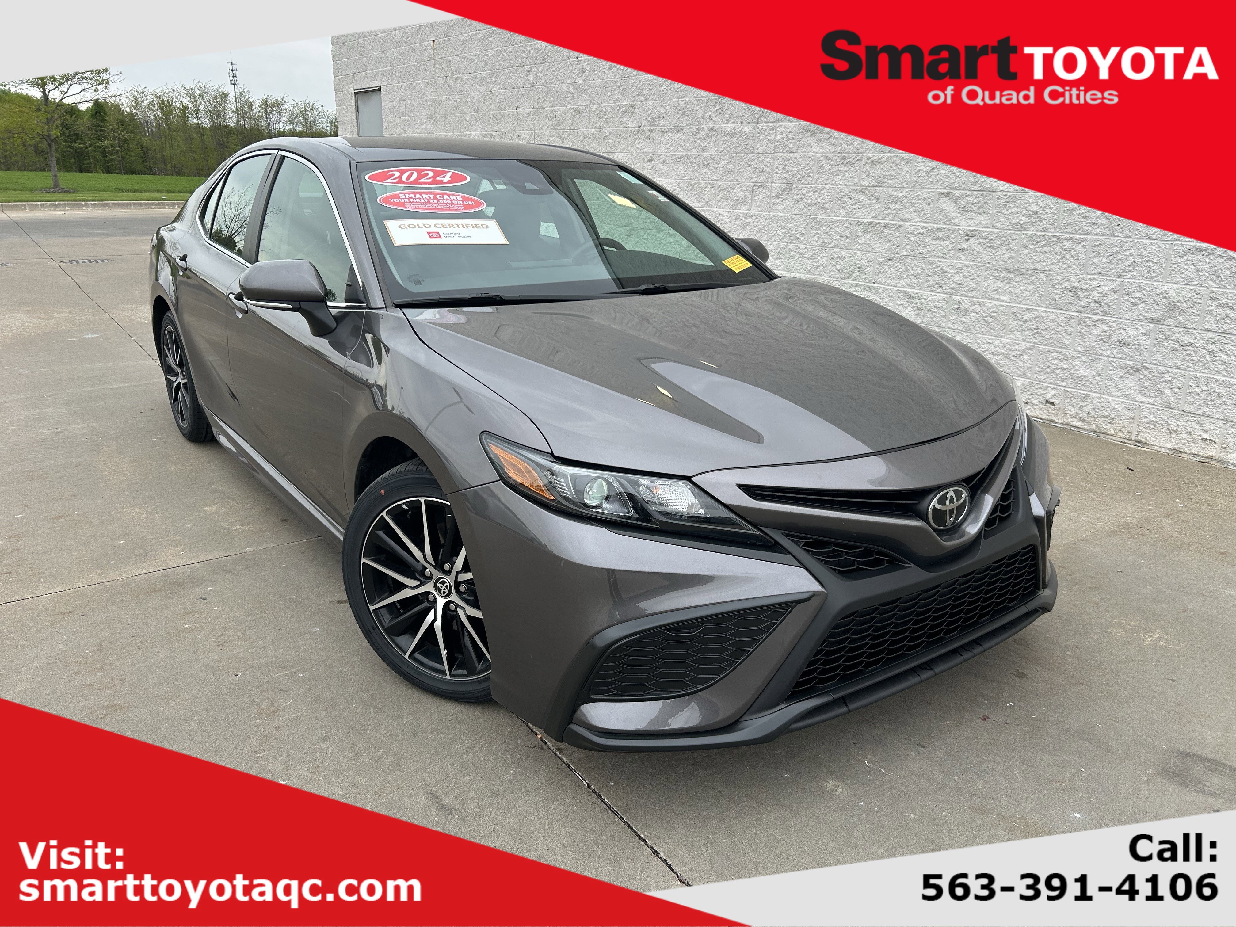 Certified 2024 Toyota Camry SE FWD image 1