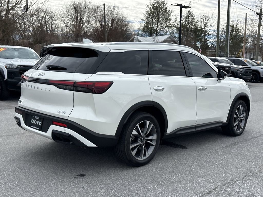 Used 2025 INFINITI QX60 Luxe image 10