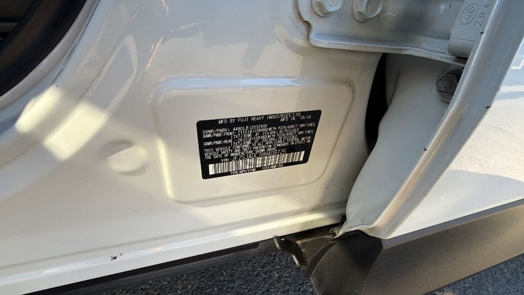 Used 2017 Subaru Forester 2.5i Premium image 32