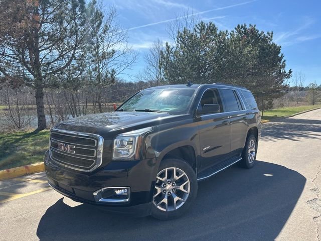 Used 2017 GMC Yukon SLT image 1