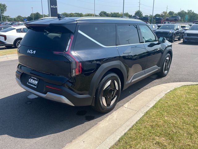 New 2026 Kia EV9 Wind image 7