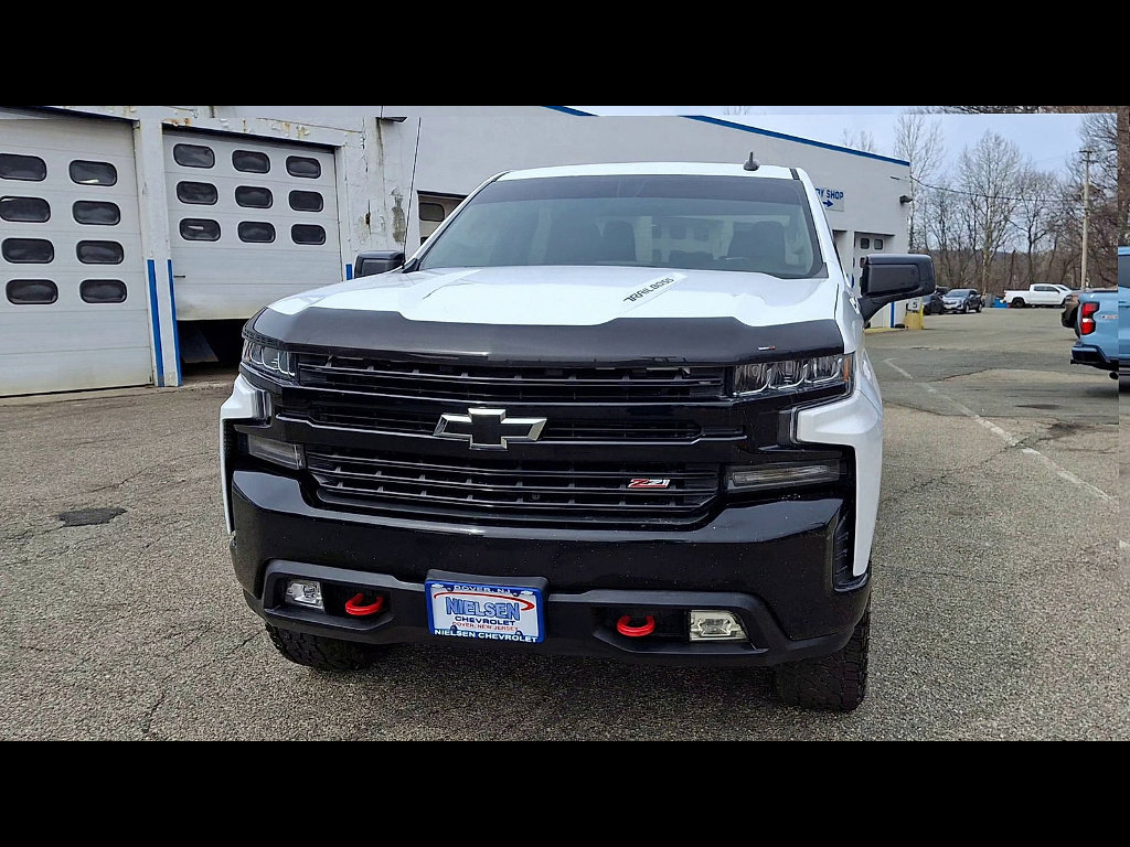 Used 2020 Chevrolet Silverado 1500 LT Trail Boss w/ Convenience Package image 3