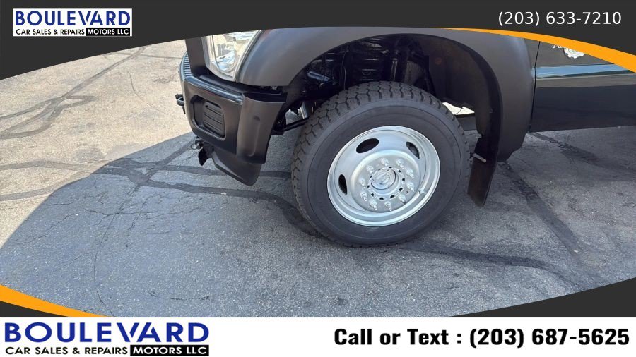 Used 2012 Ford F550 4x4 Regular Cab Super Duty w/ Payload Upgrade Pkg image 9