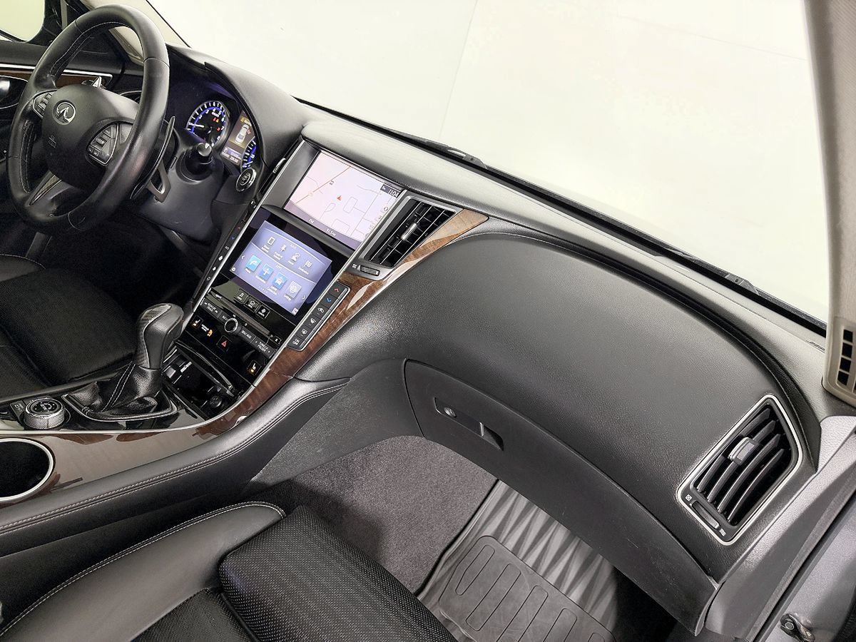 Used 2015 INFINITI Q50 w/ Deluxe Touring Package RWD image 50