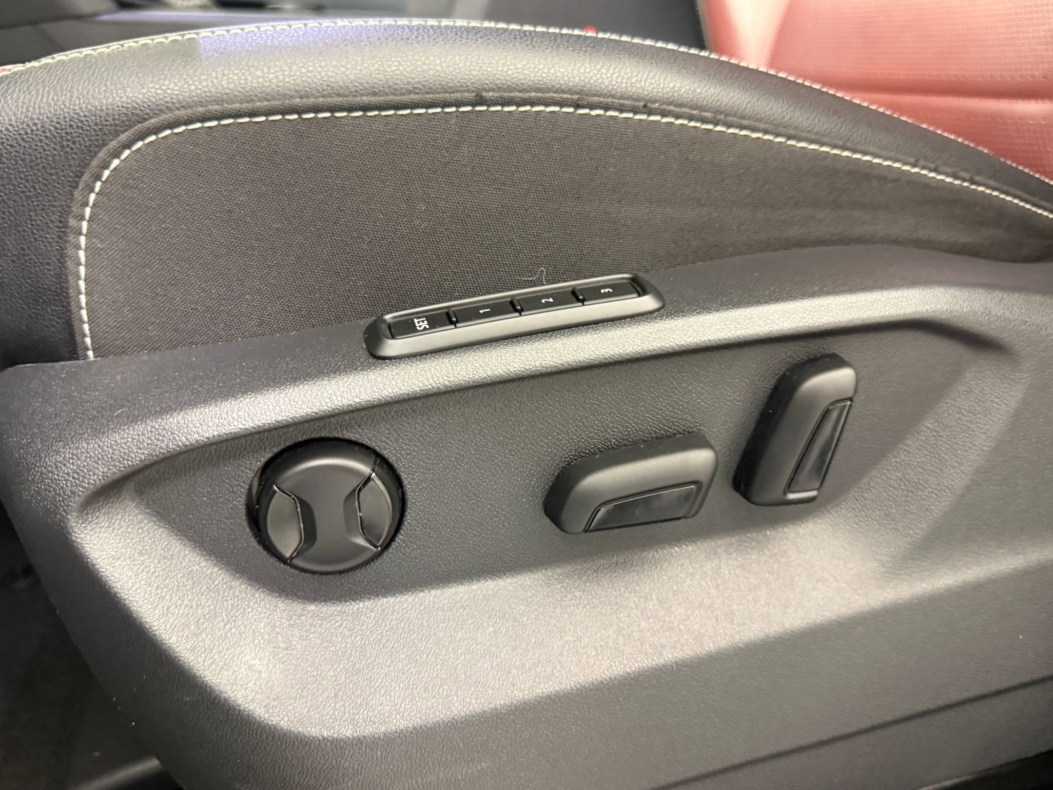 Used 2023 Volkswagen Atlas Cross Sport SEL Premium R-Line image 12