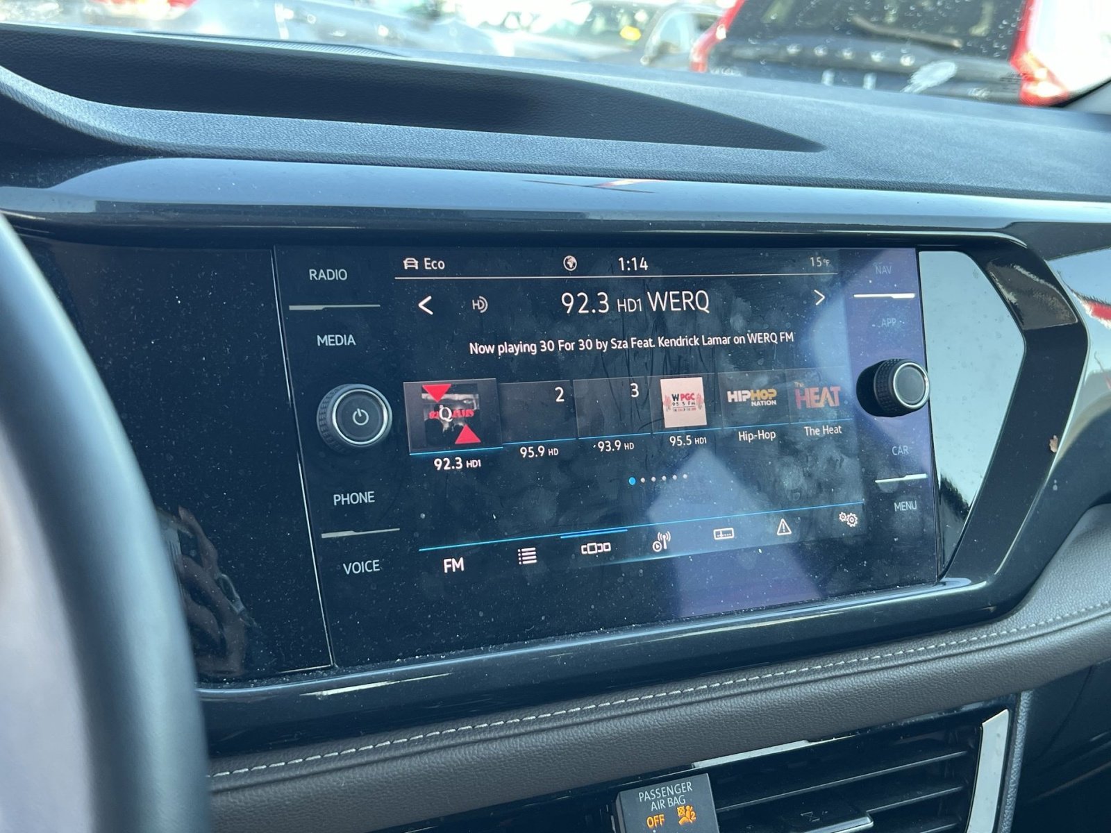 Used 2022 Volkswagen Taos SEL image 18