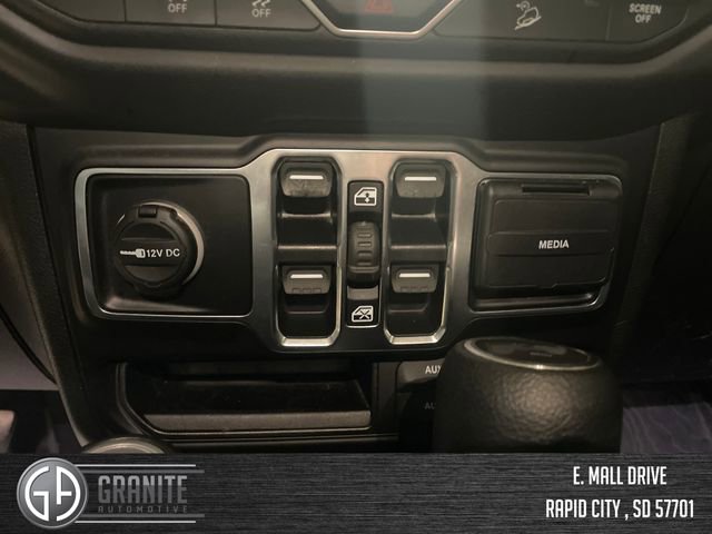 Used 2020 Jeep Wrangler Unlimited Sport S image 32