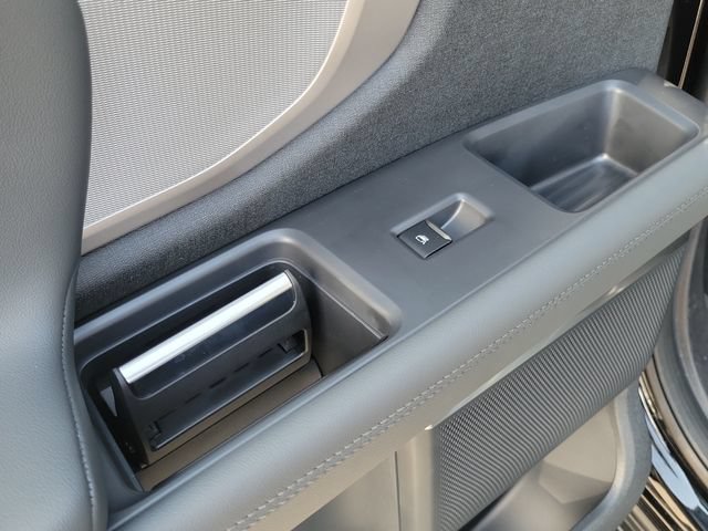 New 2027 Ford Expedition Max Active RWD image 16