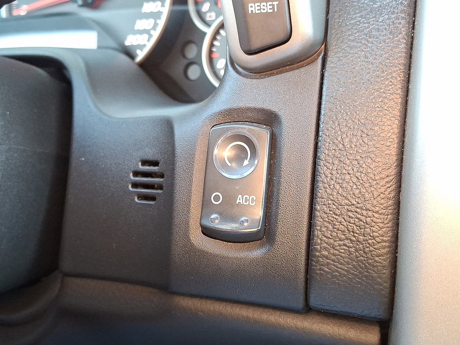 Used 2005 Chevrolet Corvette Convertible w/ Preferred Equipment Group image 21