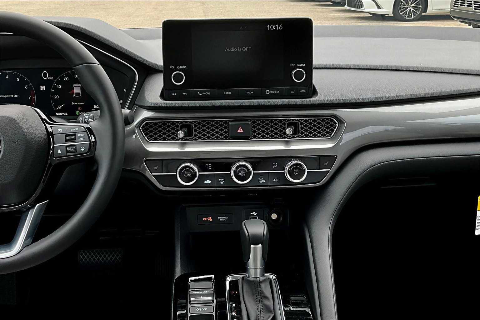 New 2025 Acura Integra image 6