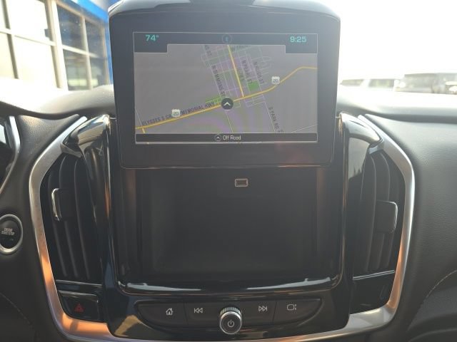 Used 2019 Chevrolet Traverse LT w/ LT Premium Package AWD/4WD image 32