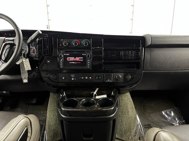Used 2019 GMC Savana 2500 w/ Enhanced Convenience Package RWD image 25
