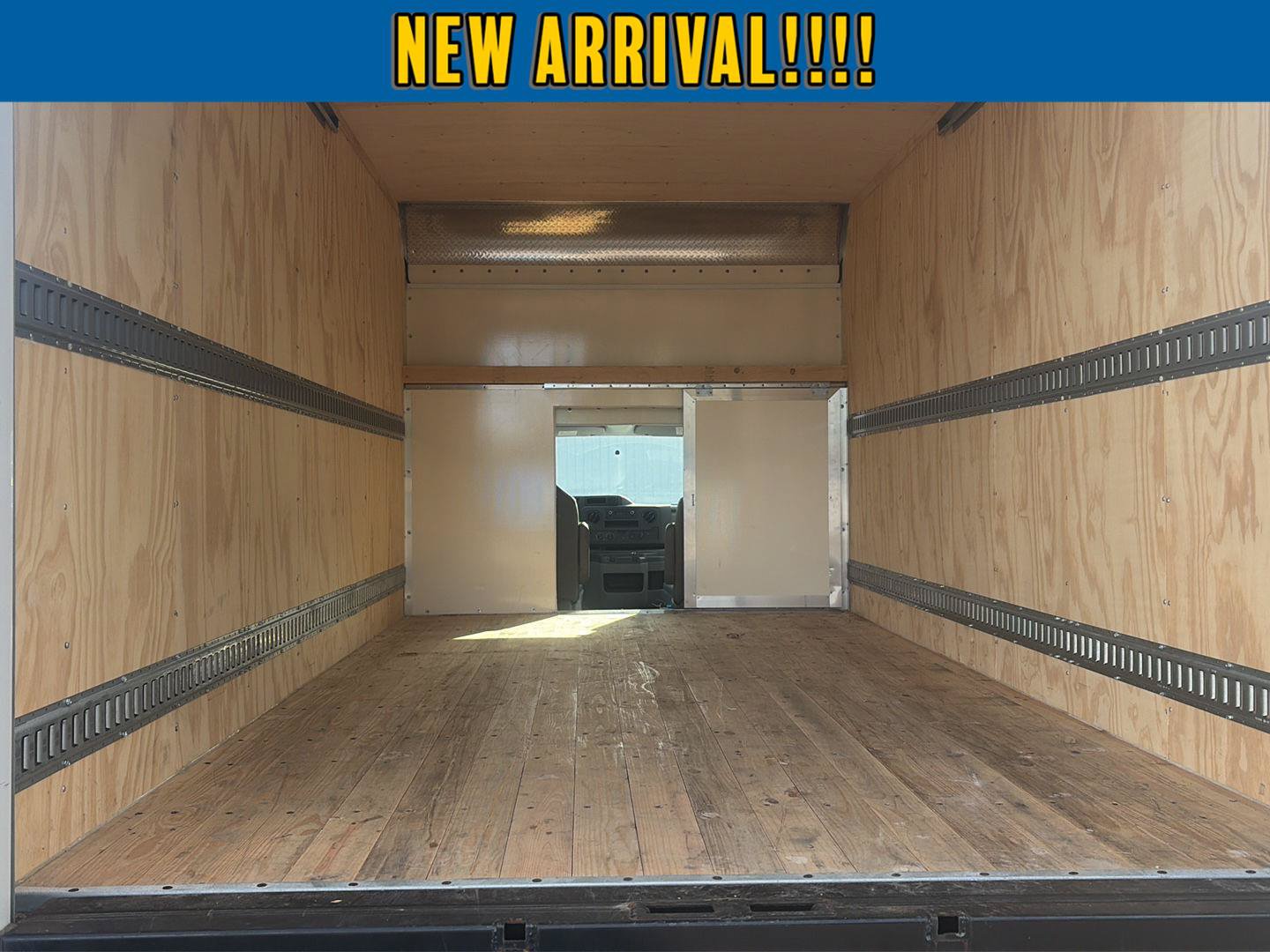 Used 2024 Ford E-350 and Econoline 350 Super Duty w/ Power Windows & Locks Group RWD image 9