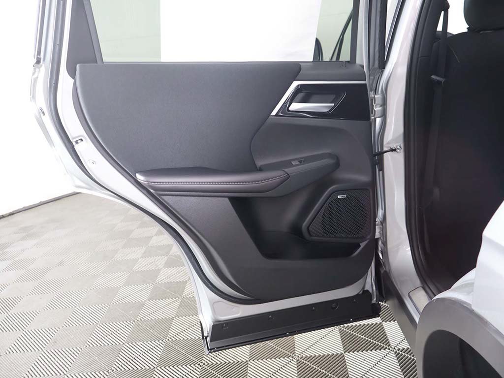 New 2026 Mitsubishi Outlander ES AWD/4WD image 24