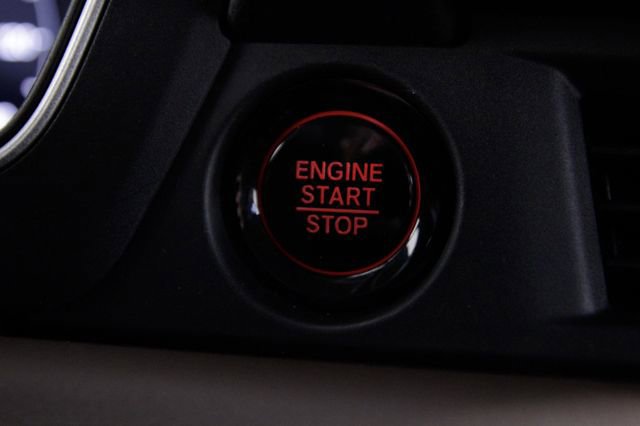 Certified 2025 Honda Pilot Elite image 32