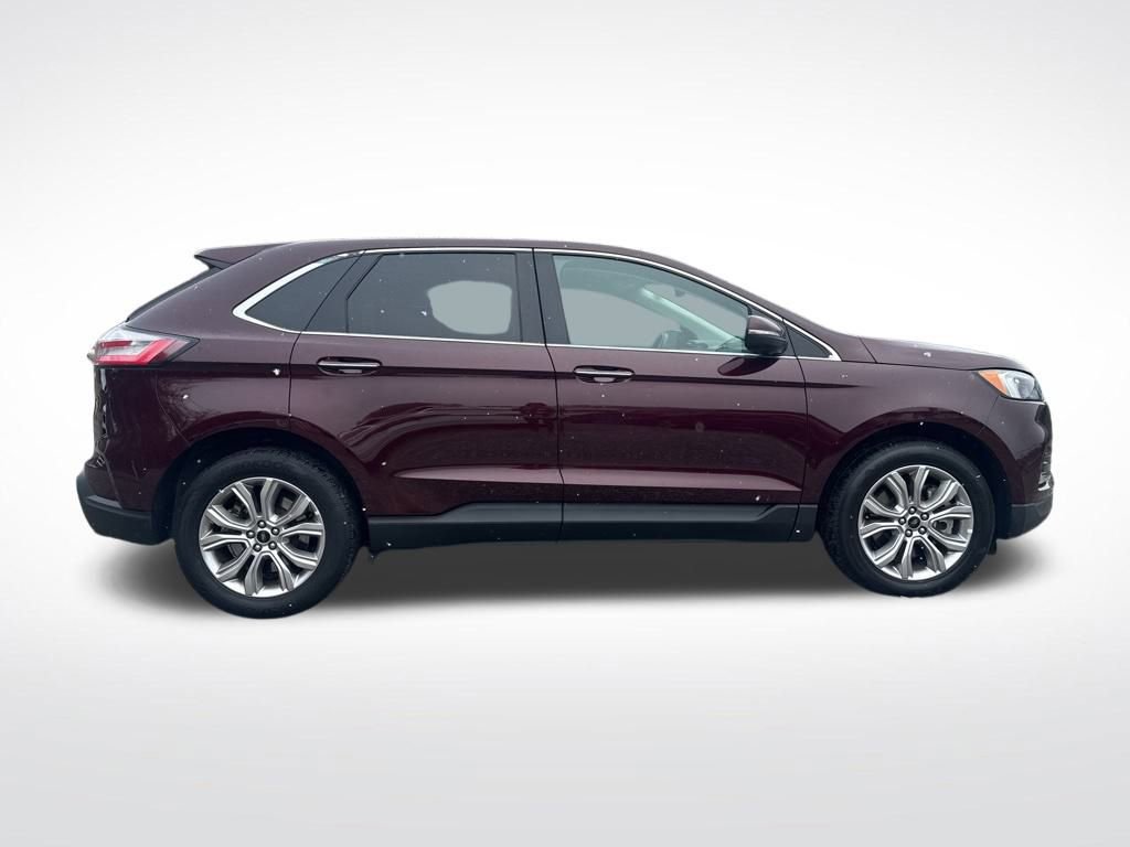 Used 2024 Ford Edge Titanium image 11
