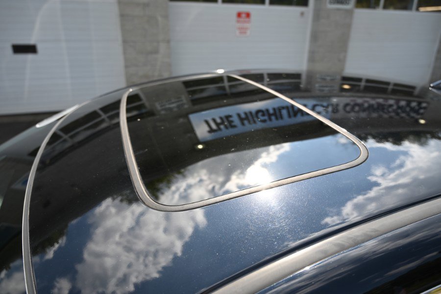 Used 2020 Acura ILX image 3