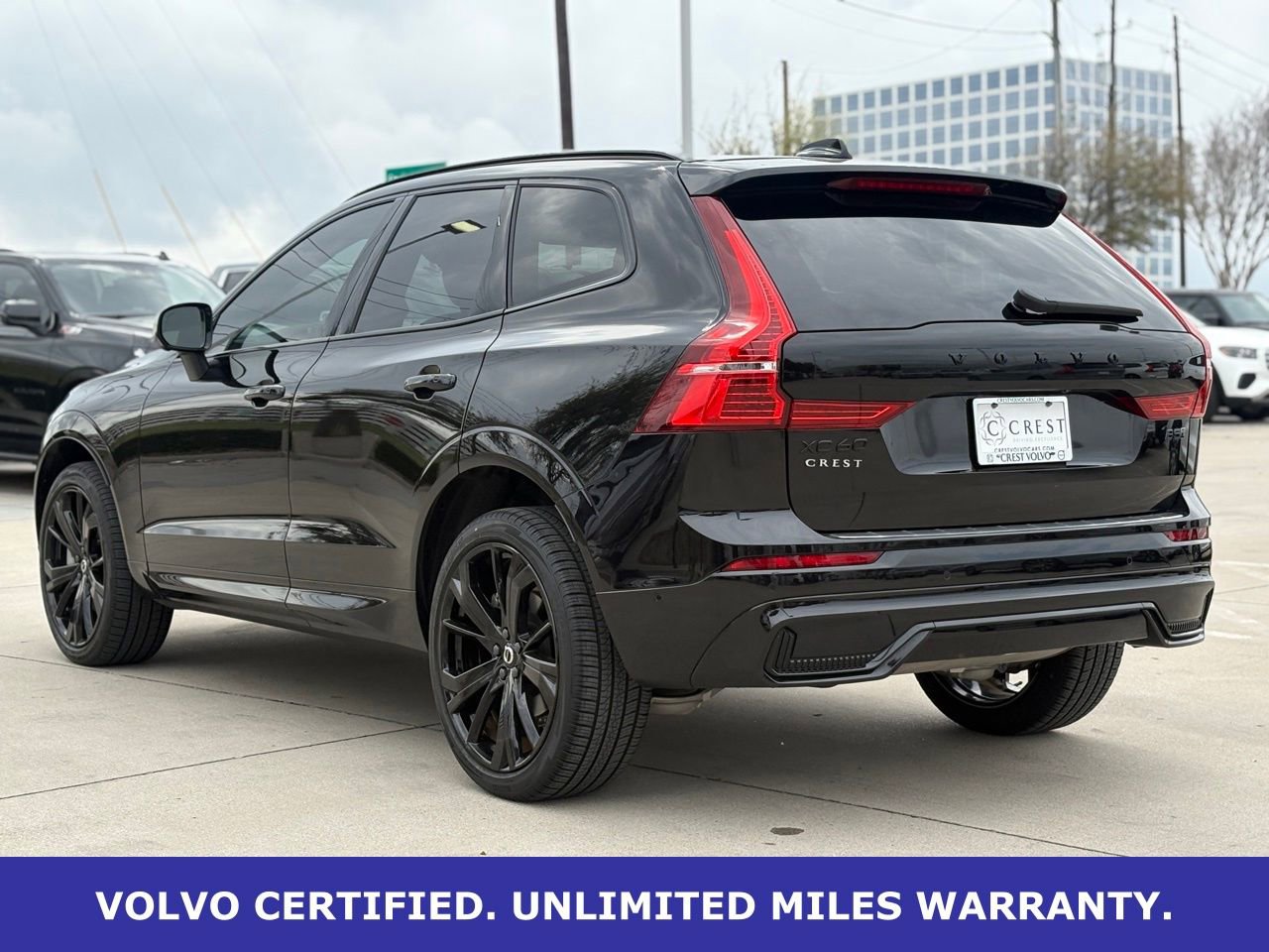Certified 2024 Volvo XC60 B5 Ultimate w/ Protection Package Premier image 6