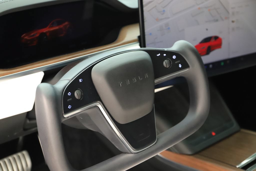Used 2022 Tesla Model S AWD/4WD image 16