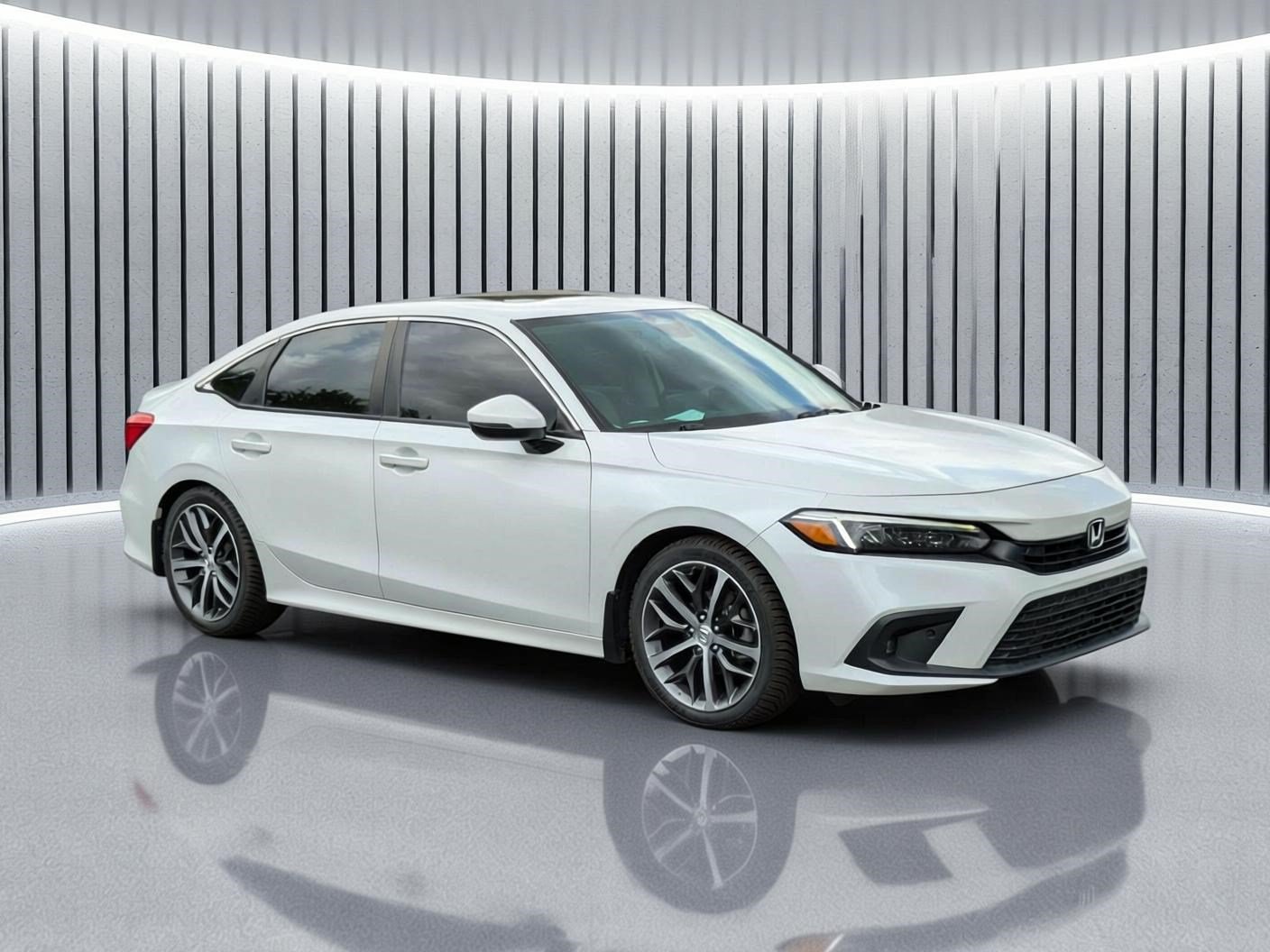 Certified 2022 Honda Civic Touring image 2