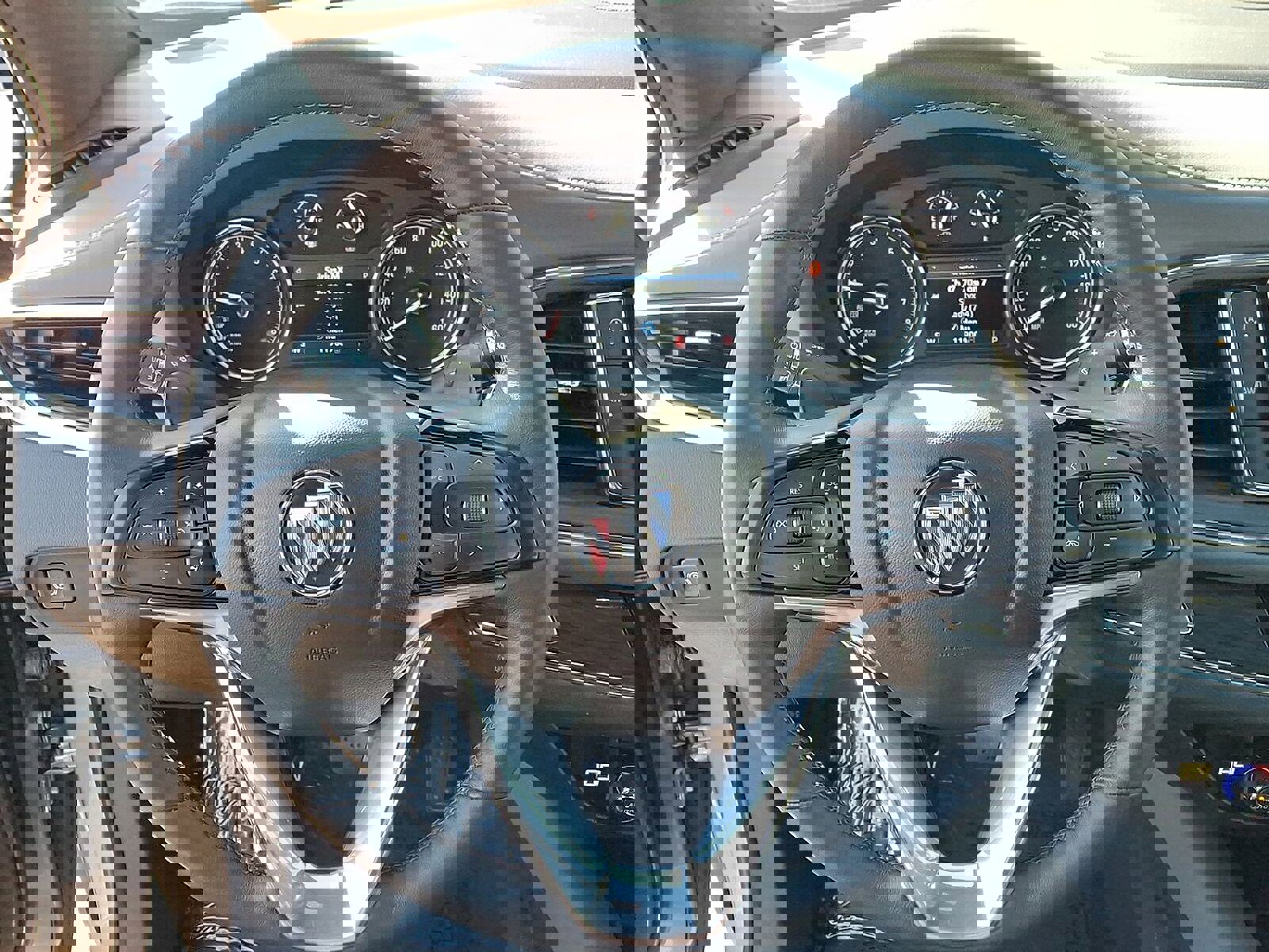 Certified 2024 Buick Enclave Essence w/ Technology Package image 11