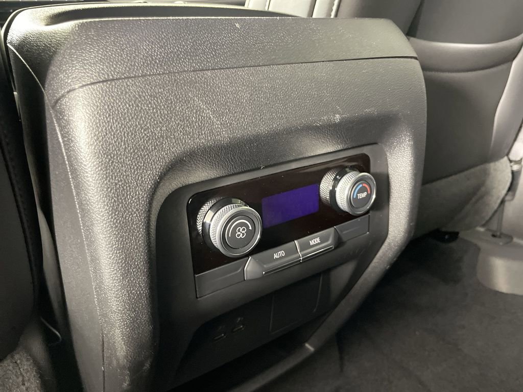 Used 2025 Buick Enclave Sport Touring image 20