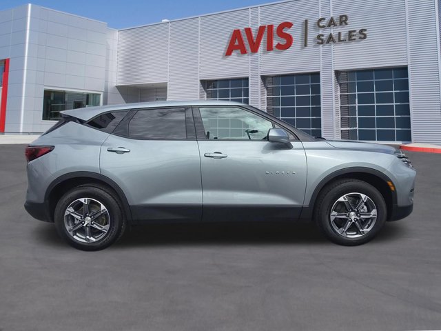 Used 2025 Chevrolet Blazer LT AWD/4WD image 5