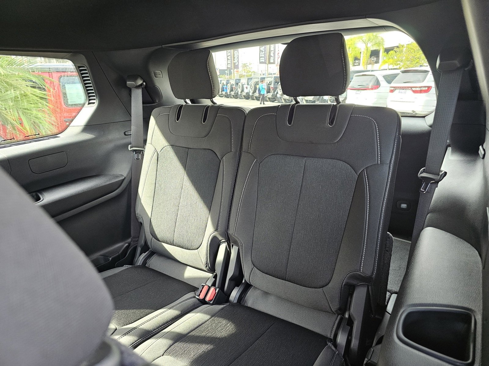 New 2025 Jeep Grand Cherokee L Laredo image 24