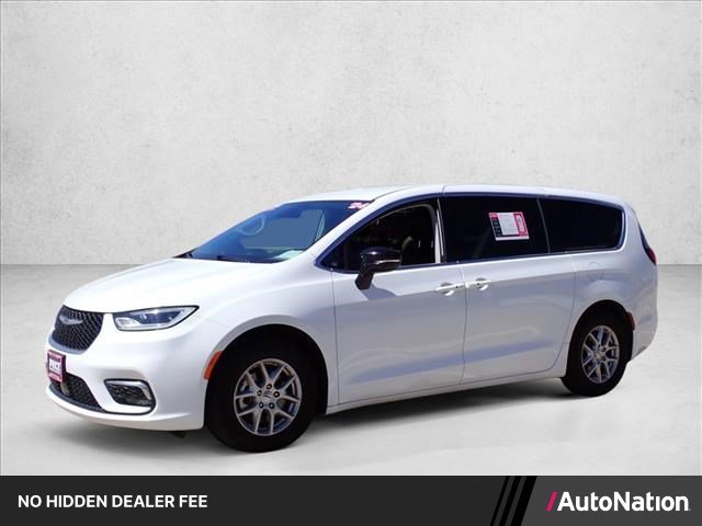 Used 2024 Chrysler Pacifica Touring-L