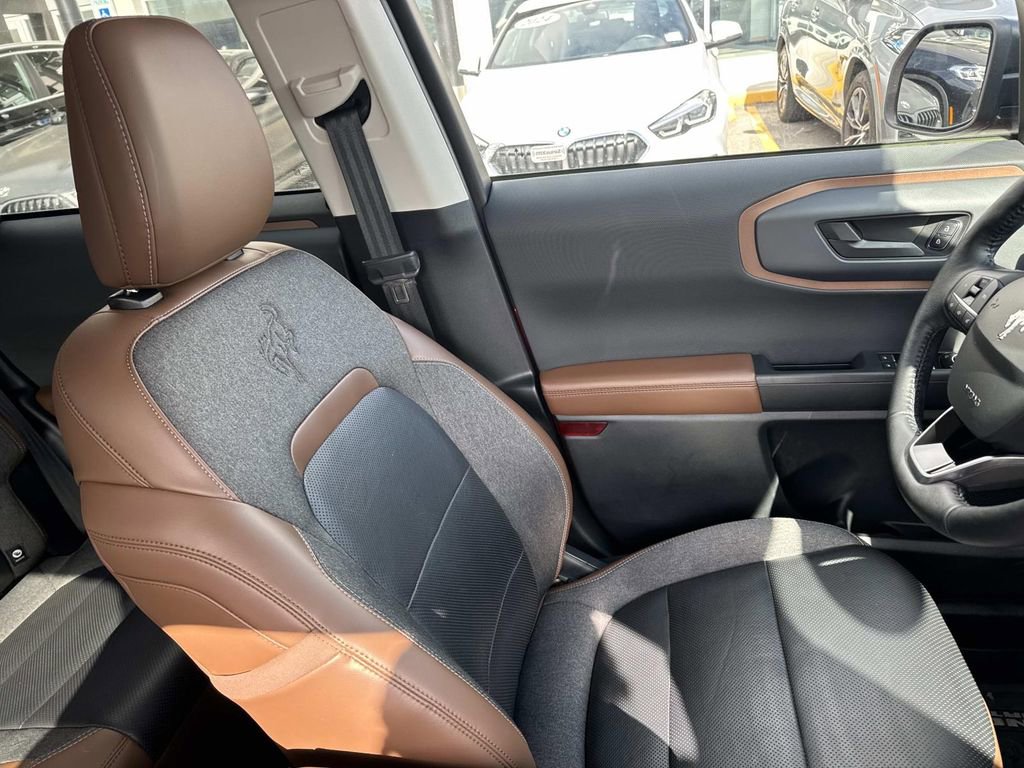 Used 2021 Ford Bronco Sport Outer Banks image 10