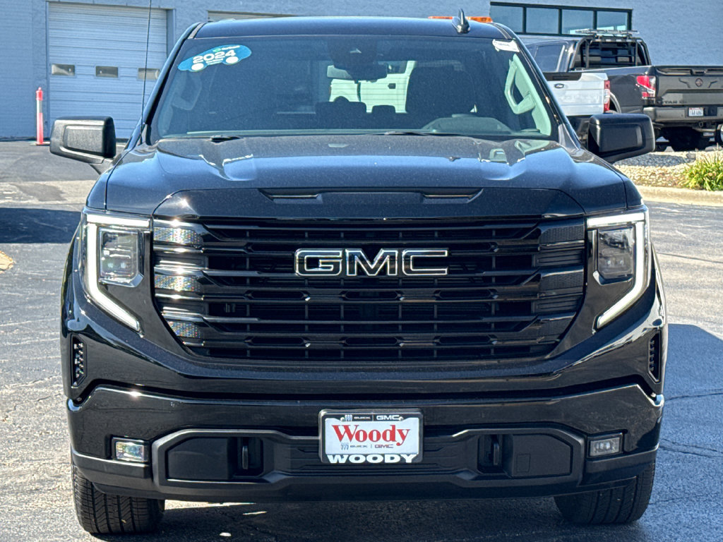 Certified 2024 GMC Sierra 1500 Elevation w/ LPO, Elevation Black Package AWD/4WD image 2