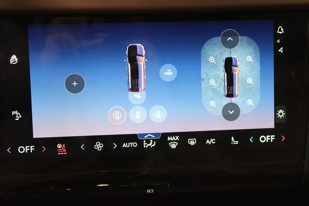 Used 2025 Lincoln Navigator Reserve image 67