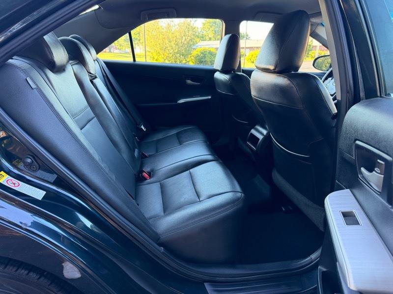 Used 2012 Toyota Camry SE FWD image 18